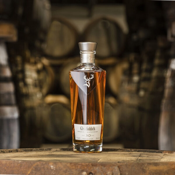 glenfiddich 30 year old suspended time